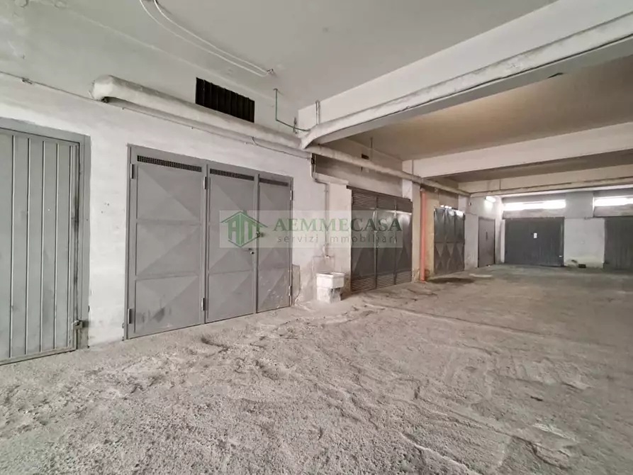 Immagine 6 di Box auto in vendita  in Via Luigi Sturzo 1 a Sant'agata Li Battiati