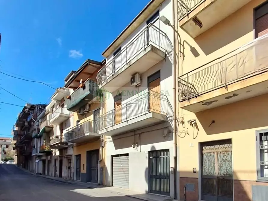 Immagine 1 di Appartamento in vendita  in Via Vincenzo Gemito a Catania