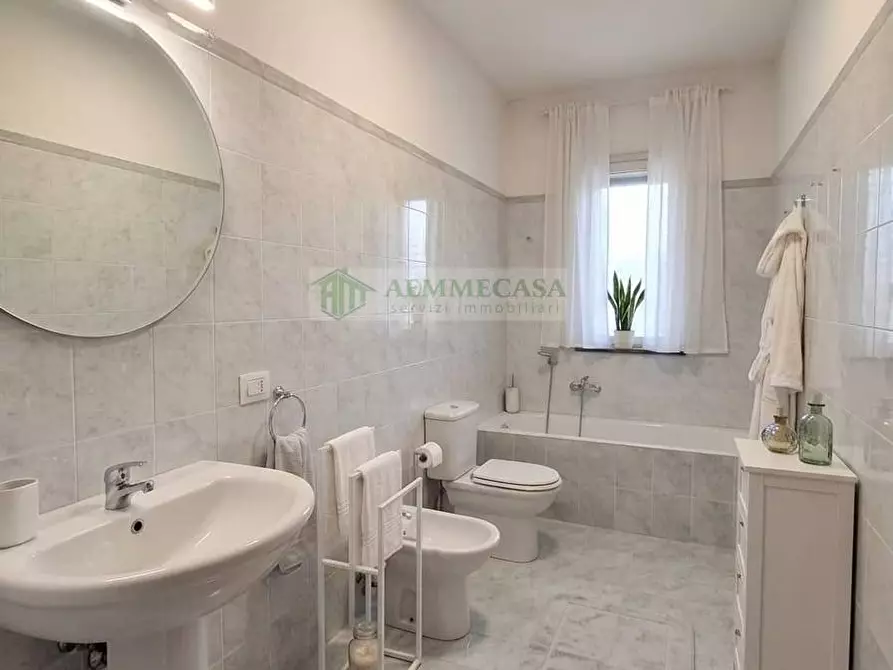 Immagine 16 di Villa in vendita  in Via Torre del Filosofo 4 a Gravina Di Catania