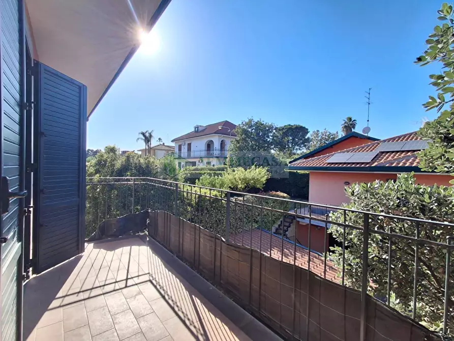 Immagine 10 di Villa in vendita  in Via Torre del Filosofo 4 a Gravina Di Catania