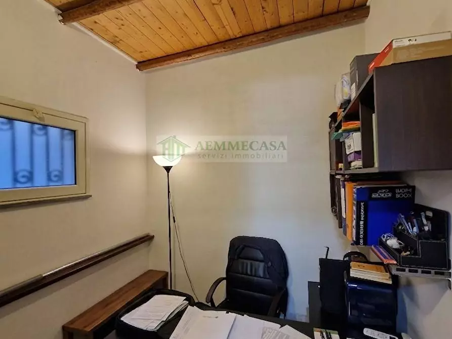 Immagine 27 di Locale commerciale in vendita  in Via Monserrato 52 a Catania