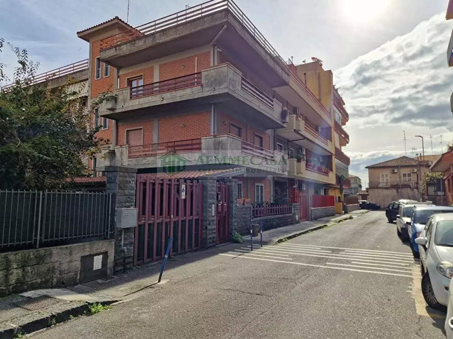 Immagine 16 di Appartamento in vendita  in Via Lorenzo Bolano 6 a Gravina Di Catania