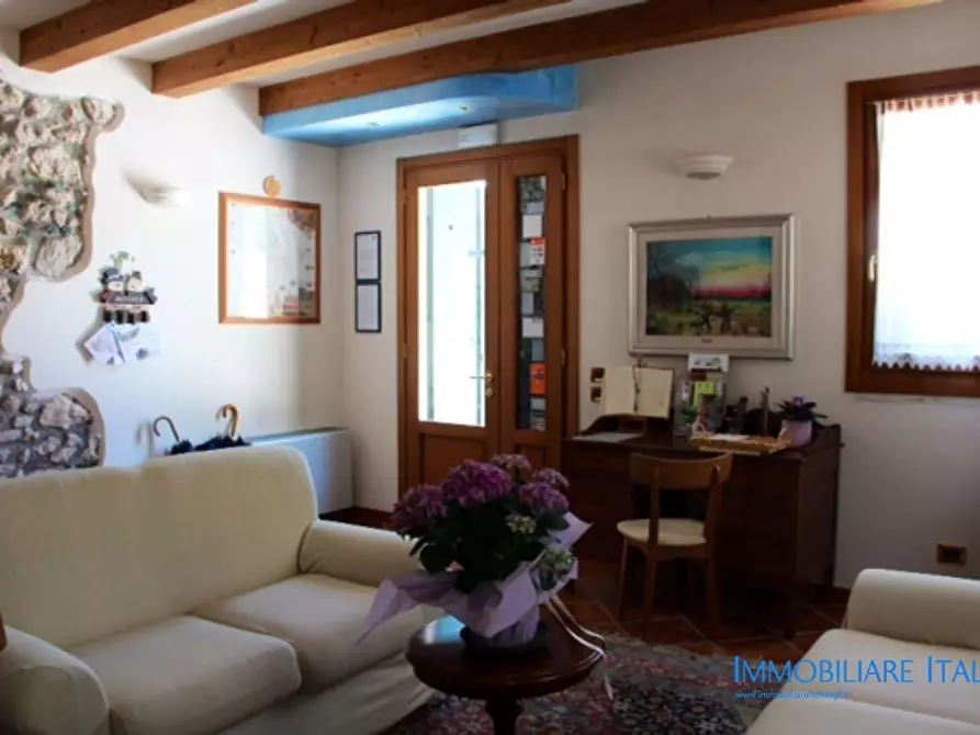 Immagine 18 di Agriturismo in vendita  in Mandolare 6 a Barbarano Vicentino