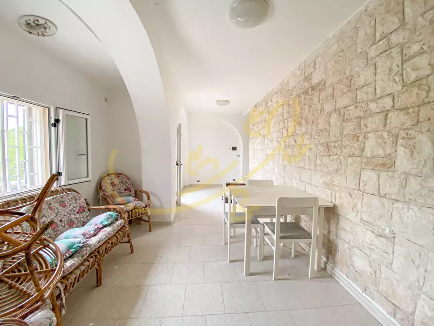 Immagine 9 di Villa in vendita  in viale dei castagni a Fasano