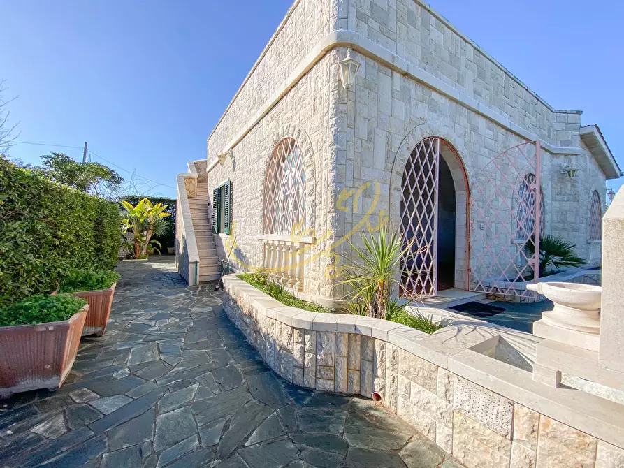 Immagine 2 di Villa in vendita  in st. provinciale 163 a Monopoli