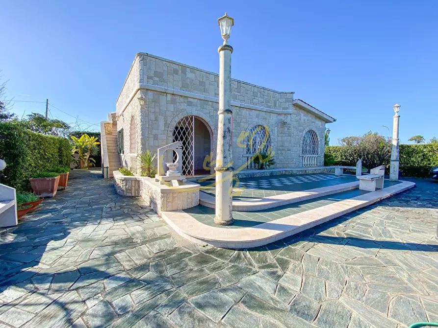 Immagine 20 di Villa in vendita  in st. provinciale 163 a Monopoli