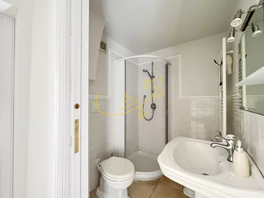 Immagine 8 di Appartamento in vendita  in Vico S. Salvatore a Monopoli