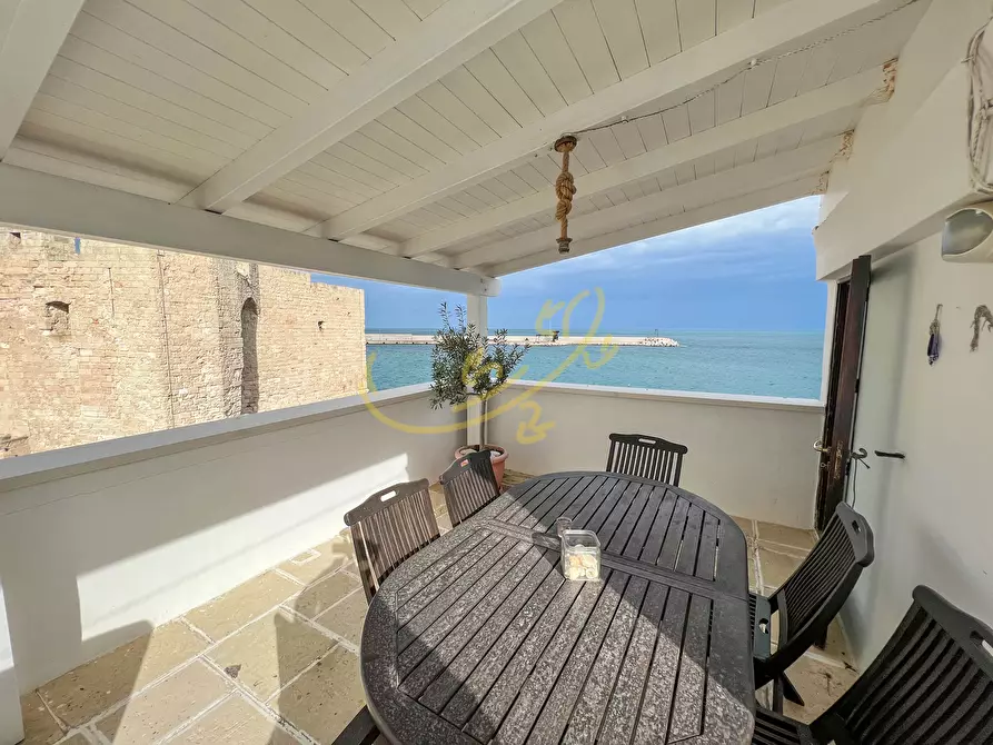 Immagine 3 di Appartamento in vendita  in Largo Castello a Monopoli