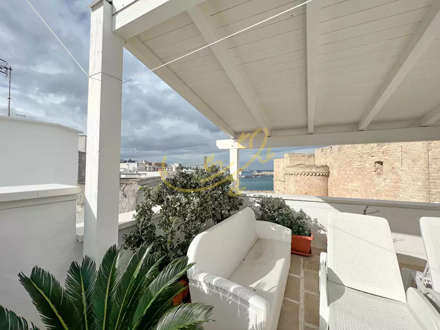 Immagine 11 di Appartamento in vendita  in Largo Castello a Monopoli