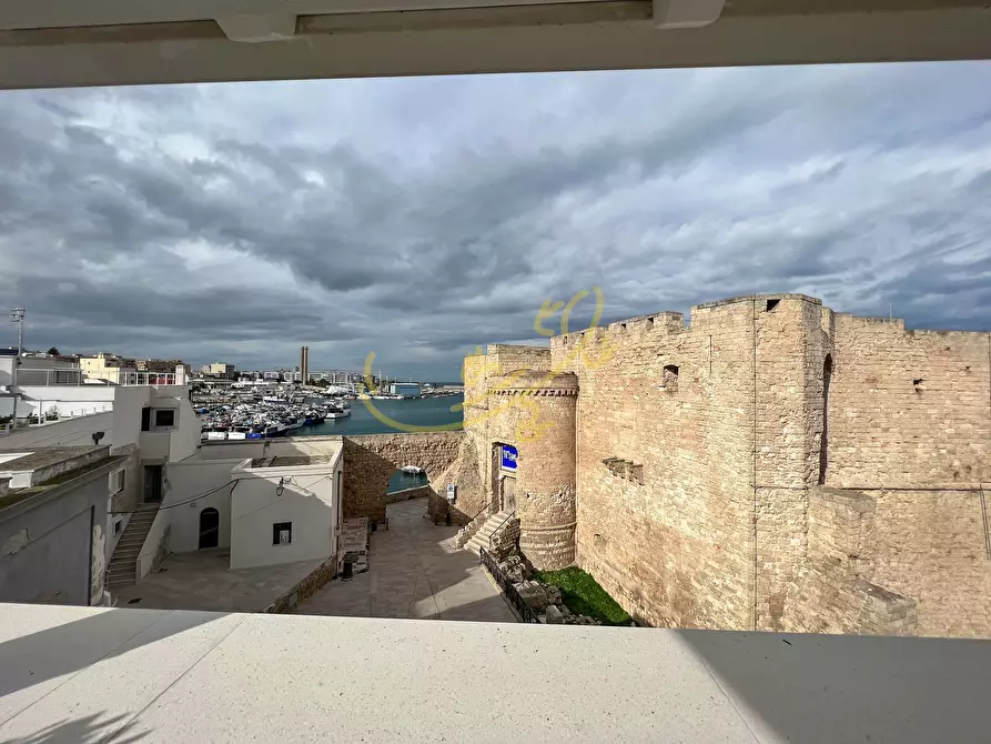 Immagine 12 di Appartamento in vendita  in Largo Castello a Monopoli