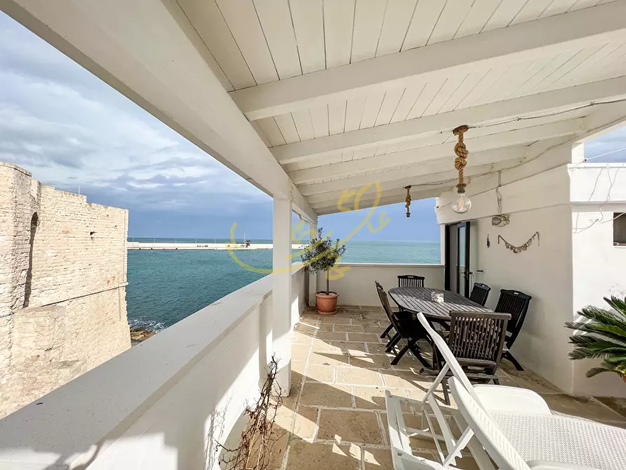 Immagine 14 di Appartamento in vendita  in Largo Castello a Monopoli