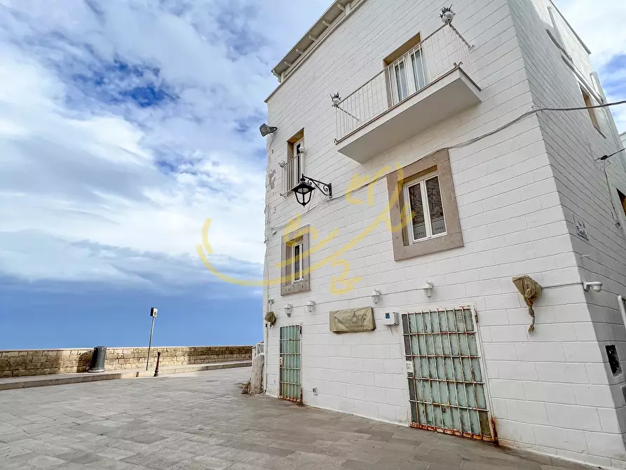 Immagine 22 di Appartamento in vendita  in Largo Castello a Monopoli