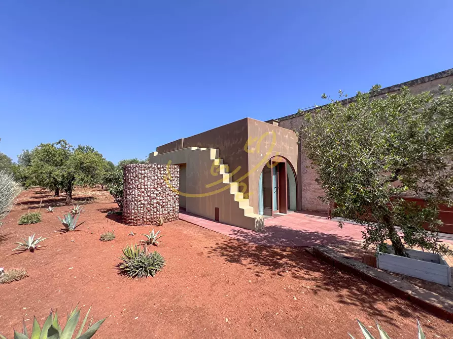 Immagine 10 di Villa in vendita  in Speziale a Fasano