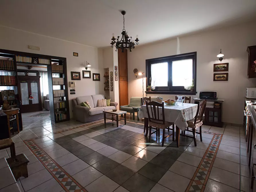 Immagine 8 di Villa in vendita  in contrada fiorentino a Ostuni