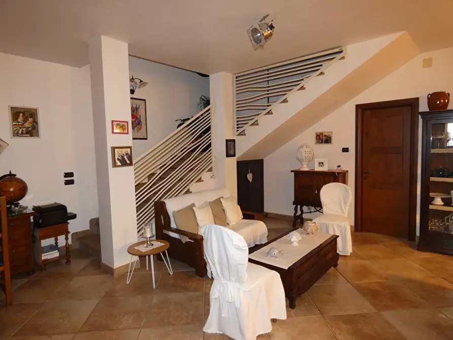 Immagine 15 di Villa in vendita  in contrada fiorentino a Ostuni