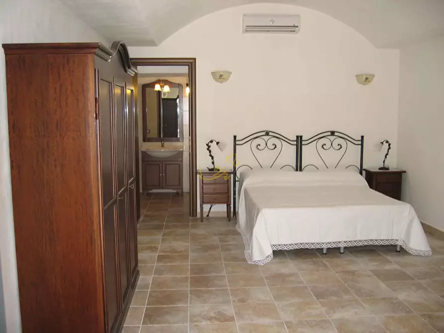 Immagine 20 di Baita in vendita  in strada cupina a Martina Franca