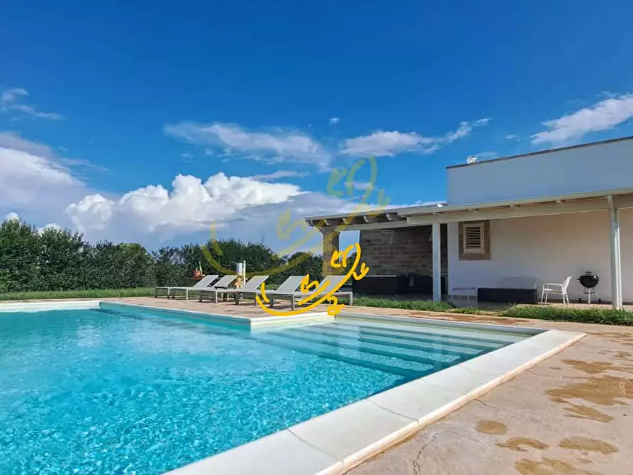 Immagine 3 di Villa in vendita  in Alezio a Alezio