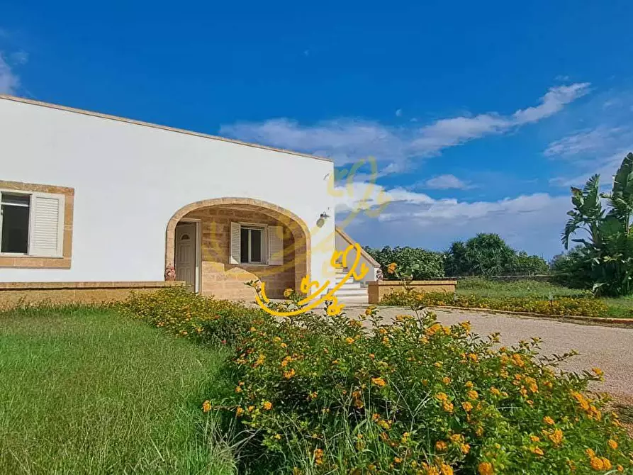 Immagine 40 di Villa in vendita  in Alezio a Alezio