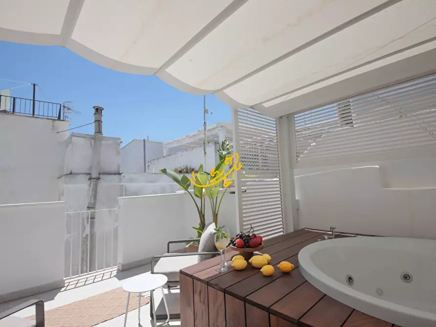 Immagine 46 di Appartamento in vendita  in Vico Cavaliere a Monopoli