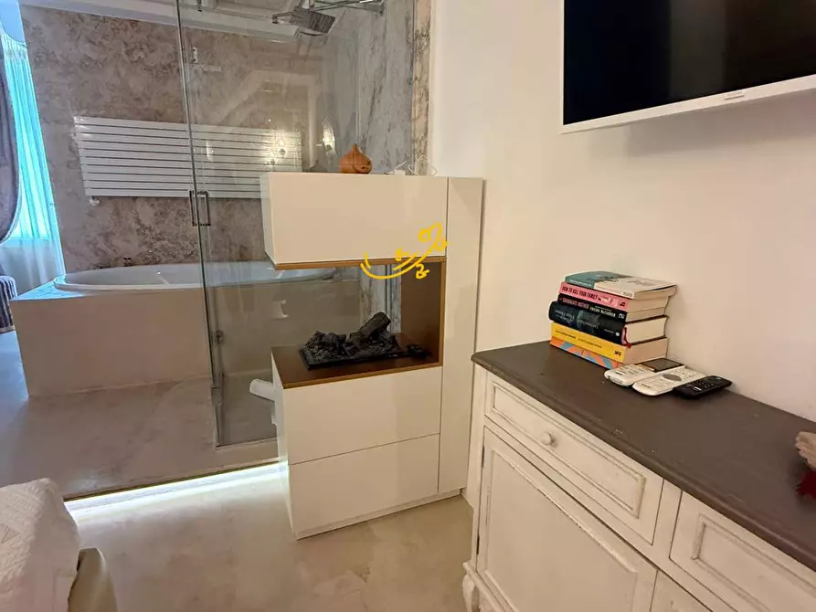 Immagine 4 di Residence in vendita  in Largo S. Angelo a Monopoli