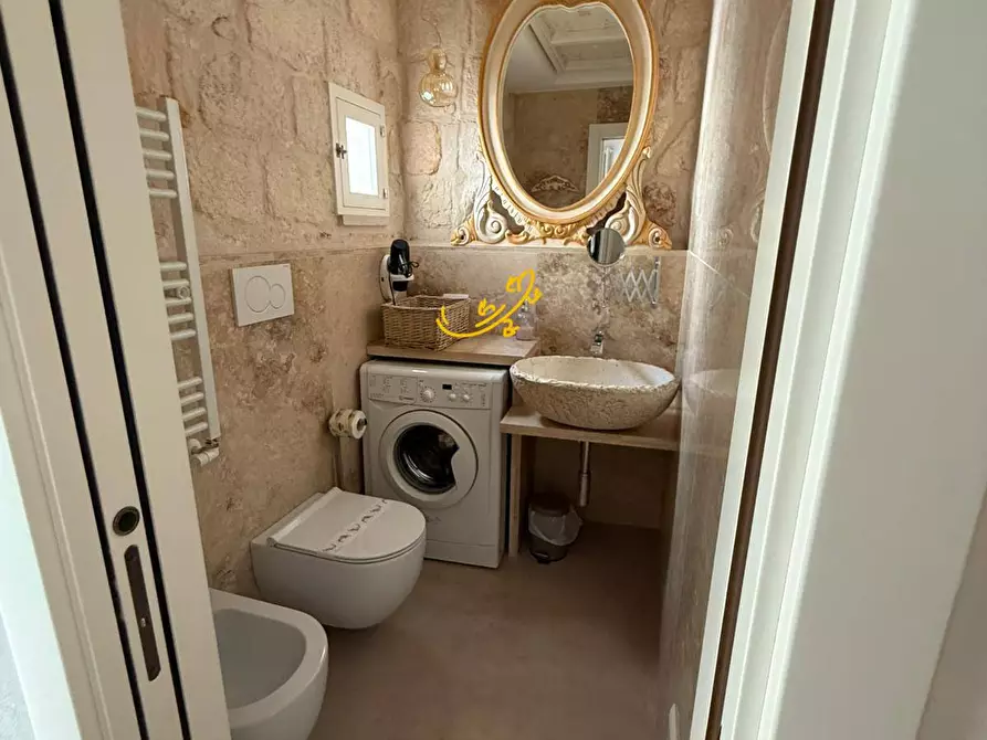 Immagine 7 di Residence in vendita  in Largo S. Angelo a Monopoli