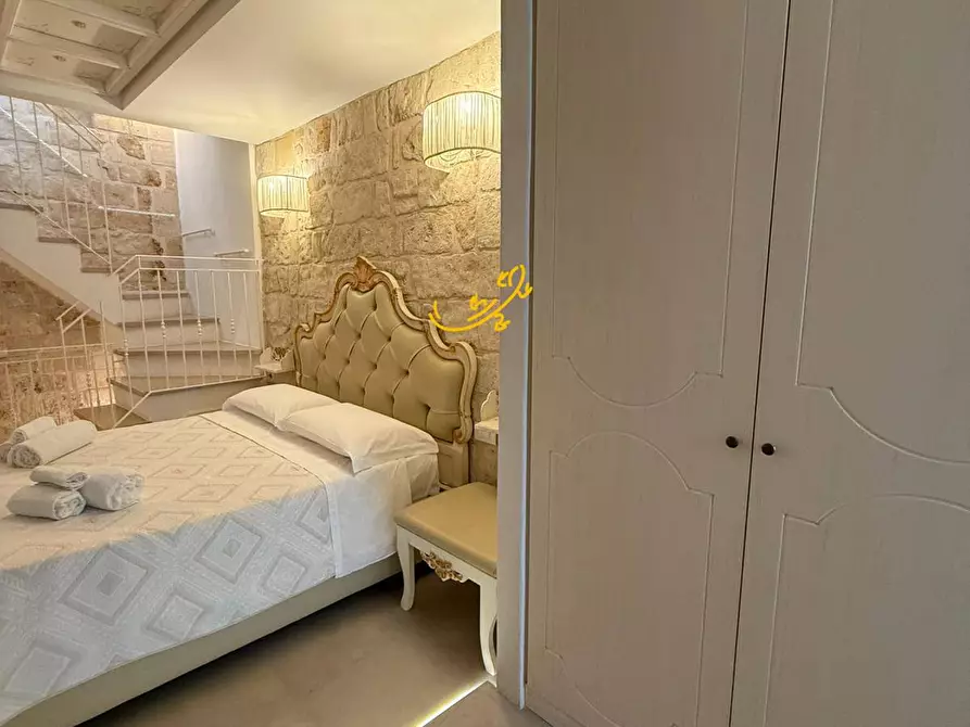 Immagine 9 di Residence in vendita  in Largo S. Angelo a Monopoli