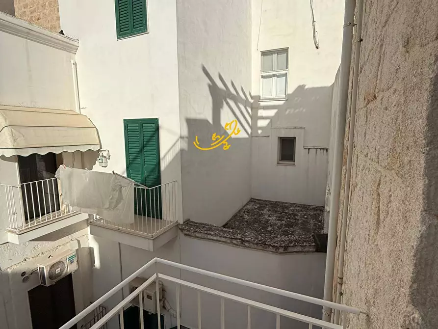 Immagine 11 di Residence in vendita  in Largo S. Angelo a Monopoli