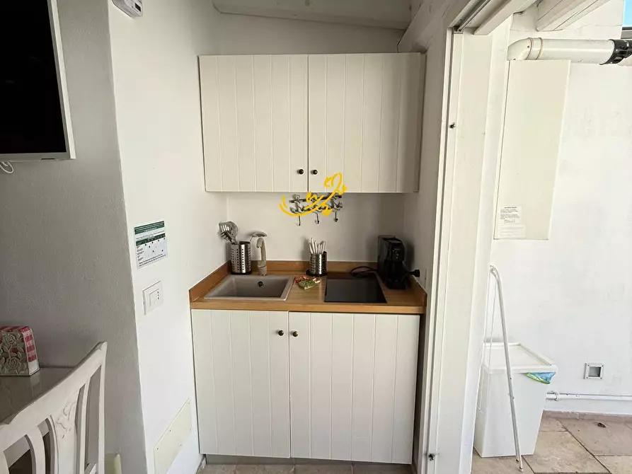 Immagine 16 di Residence in vendita  in Largo S. Angelo a Monopoli