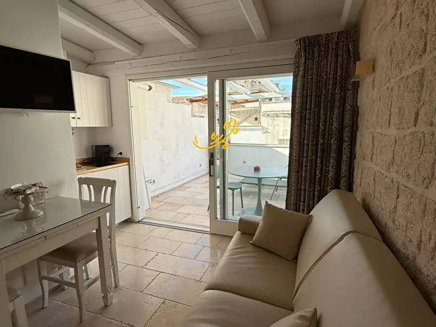 Immagine 20 di Residence in vendita  in Largo S. Angelo a Monopoli