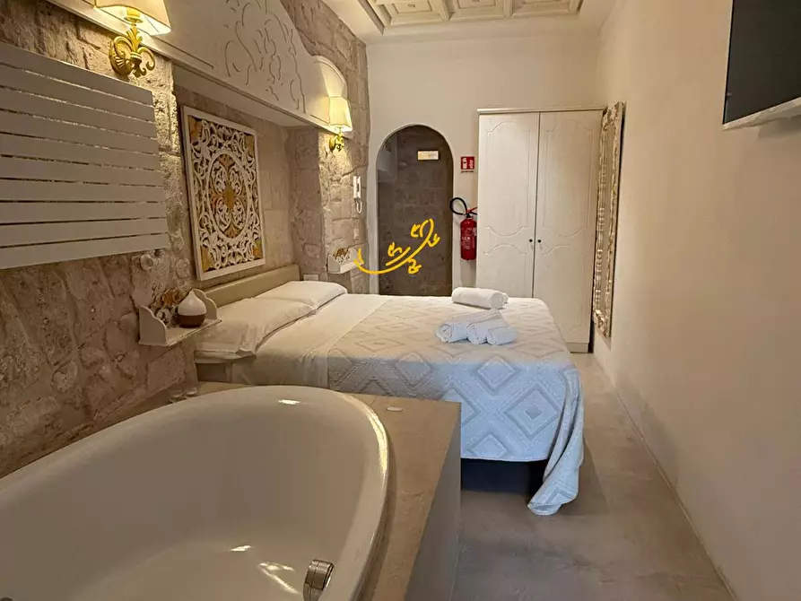 Immagine 6 di Residence in vendita  in Largo Sant'Angelo a Monopoli