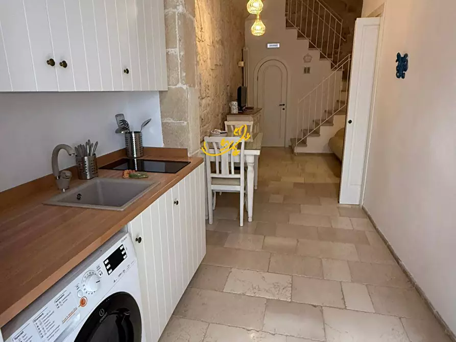 Immagine 14 di Residence in vendita  in Largo Sant'Angelo a Monopoli