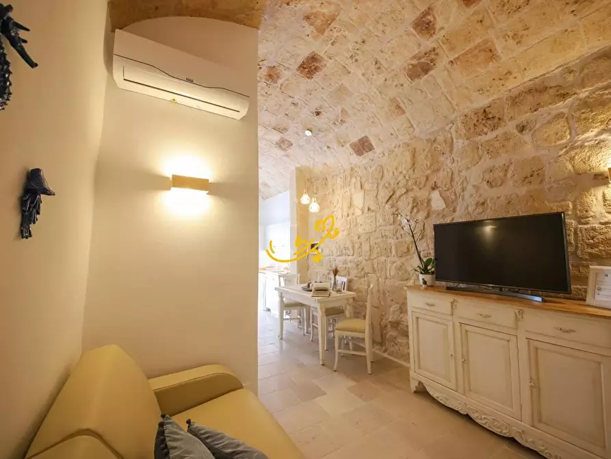 Immagine 16 di Residence in vendita  in Largo Sant'Angelo a Monopoli