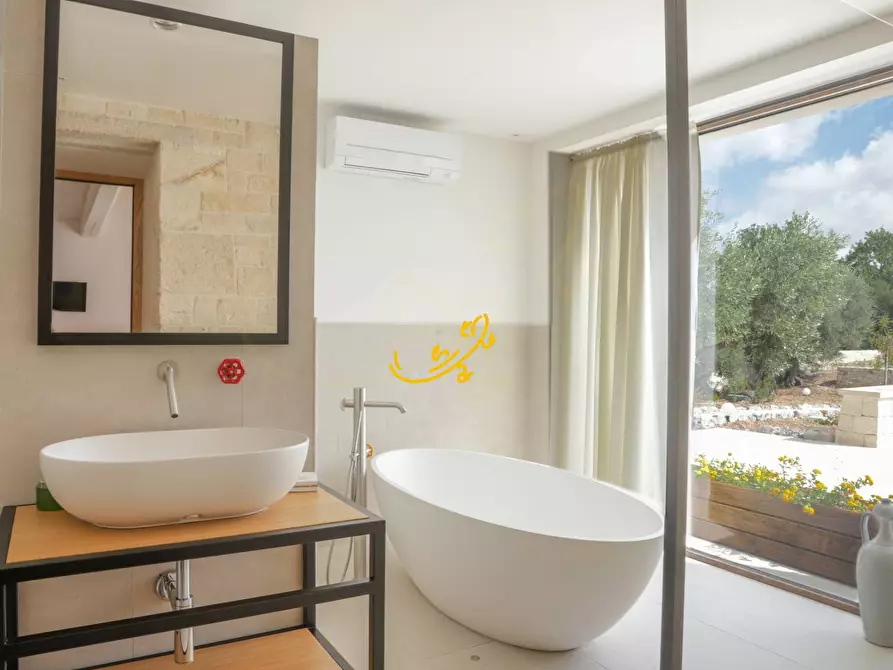 Immagine 30 di Baita in vendita  in Via Alberobello a Castellana Grotte