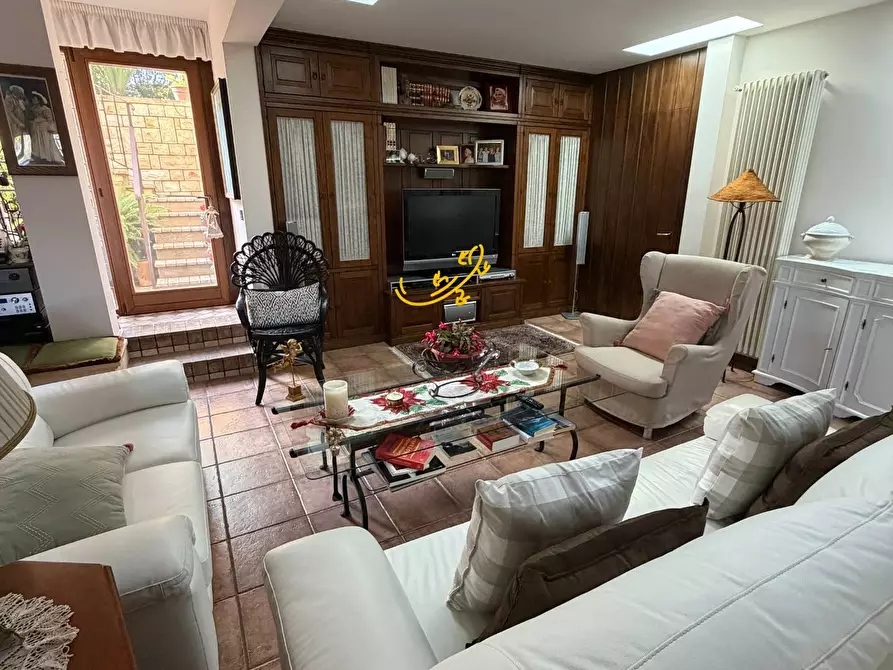 Immagine 16 di Villa in vendita  in Strada Comunale Pozzo dei Cani a Putignano