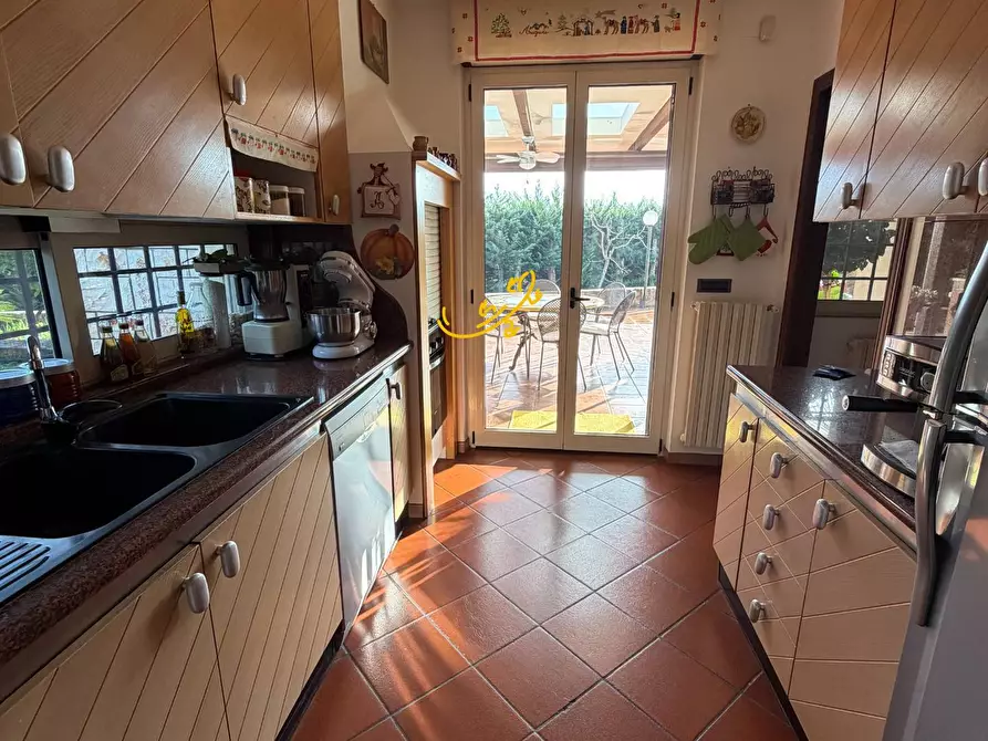 Immagine 18 di Villa in vendita  in Strada Comunale Pozzo dei Cani a Putignano