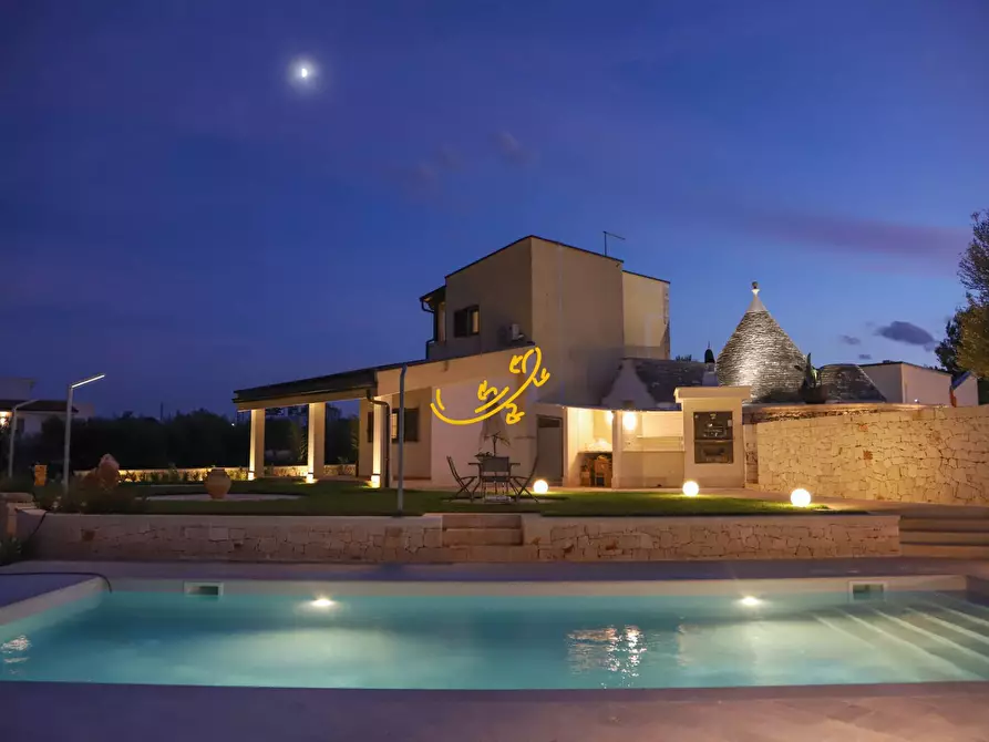 Immagine 3 di Baita in vendita  in Via Alberobello a Castellana Grotte