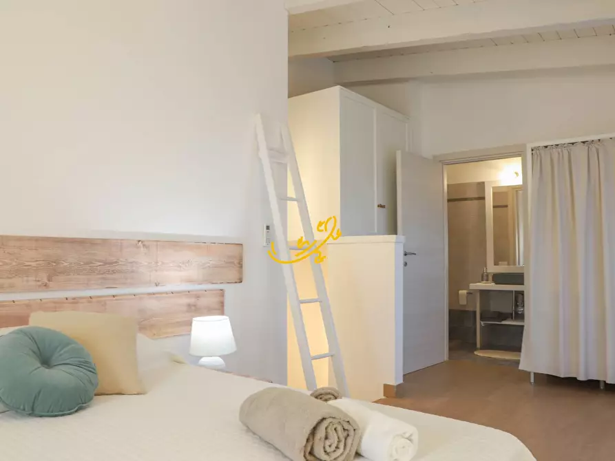 Immagine 18 di Baita in vendita  in Via Alberobello a Castellana Grotte