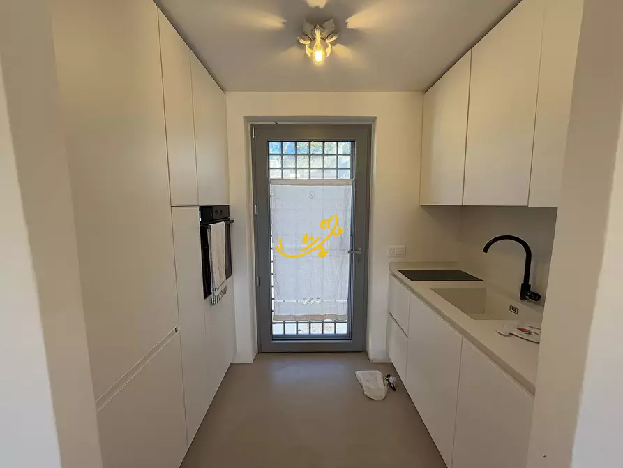 Immagine 21 di Baita in vendita  in C.da La Chiusa a Ostuni