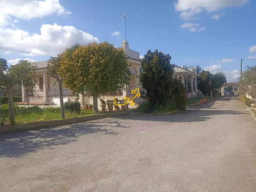 Immagine 53 di Villa in vendita  in Via Cozze a Conversano