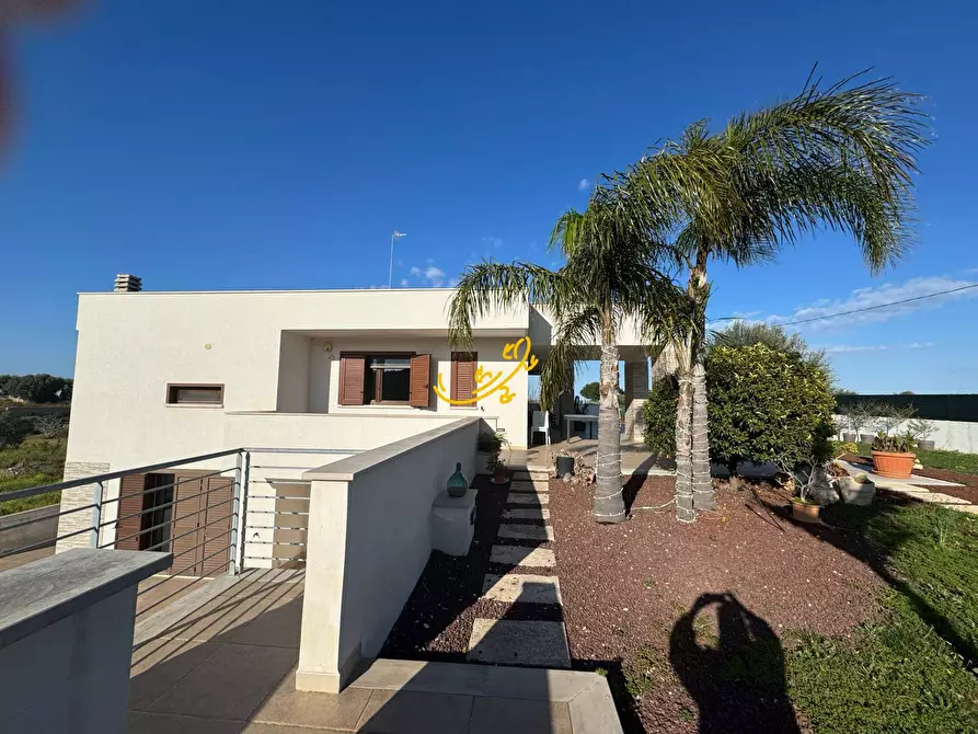 Immagine 3 di Villa in vendita  in Via Conversano a Polignano A Mare