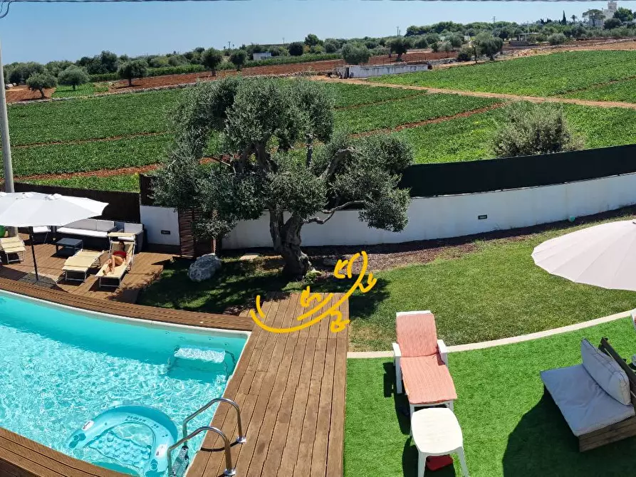 Immagine 50 di Villa in vendita  in Via Conversano a Polignano A Mare