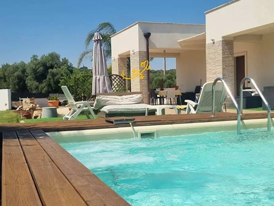 Immagine 60 di Villa in vendita  in Via Conversano a Polignano A Mare