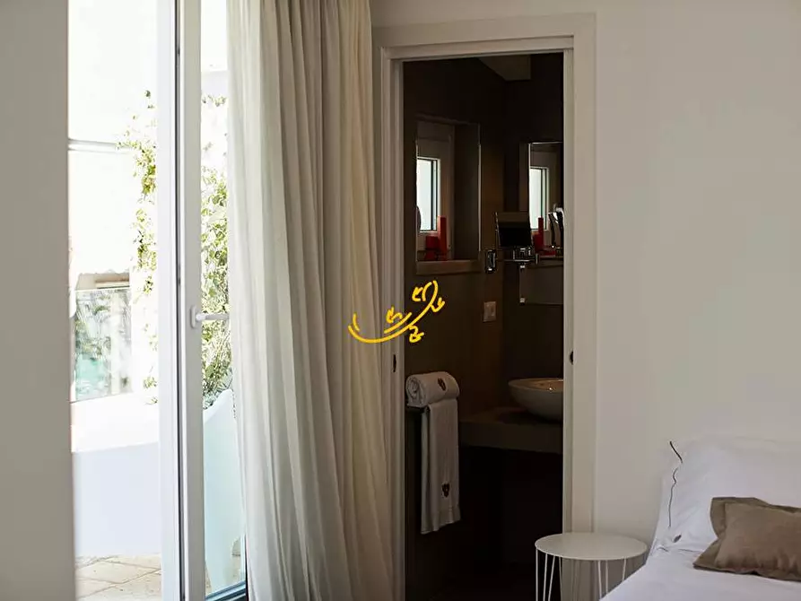 Immagine 11 di Residence in vendita  in Via Giuseppe Valentino a Conversano