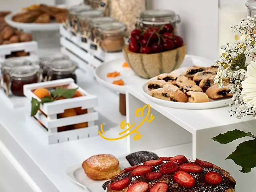 Immagine 44 di Residence in vendita  in Via Giuseppe Valentino a Conversano