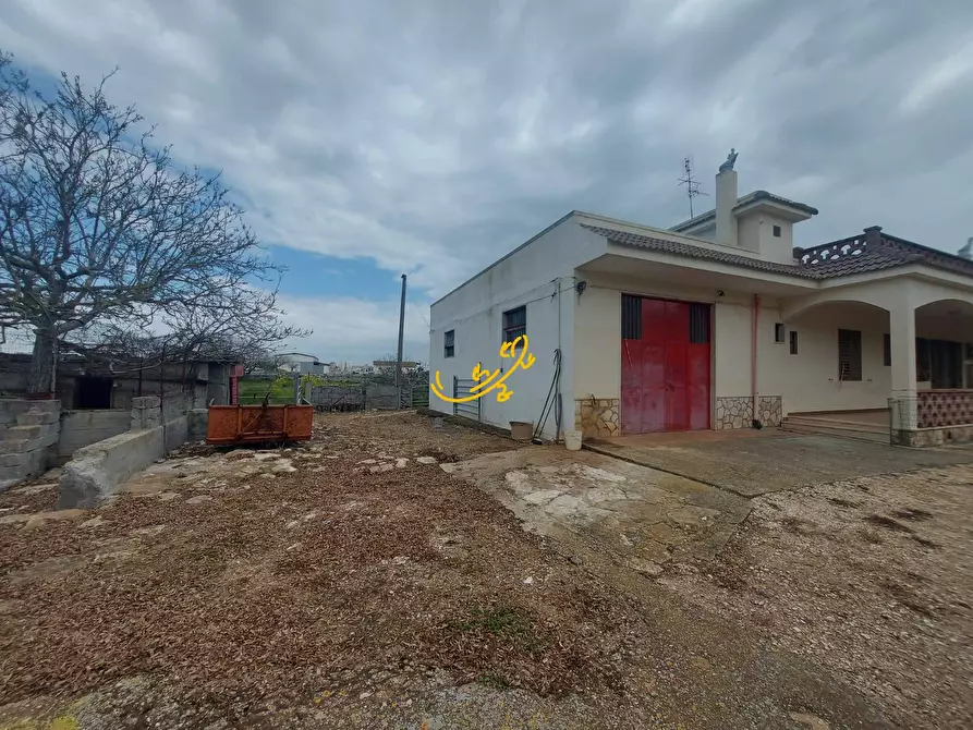 Immagine 3 di Villa in vendita  in Zona D a Noci