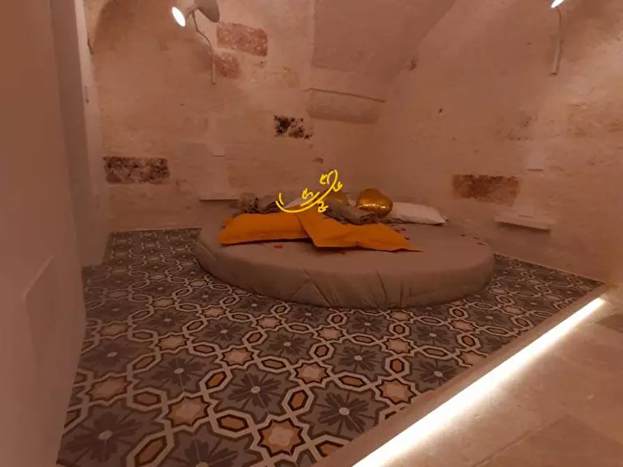 Immagine 21 di Residence in vendita  in Via Roma a Fasano