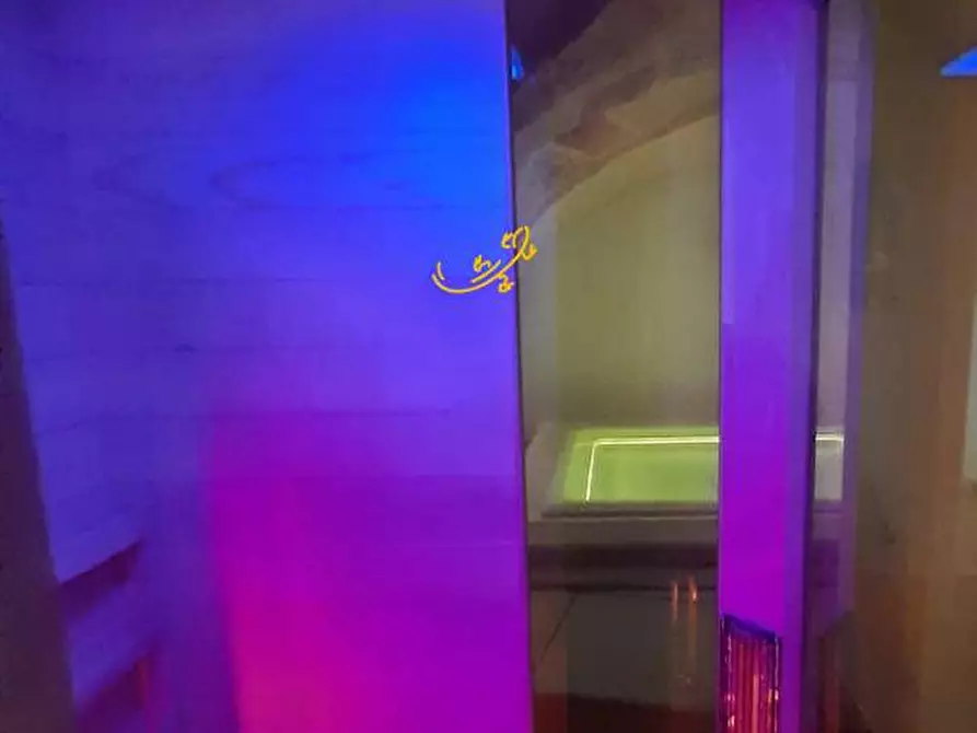 Immagine 26 di Residence in vendita  in Via Roma a Fasano