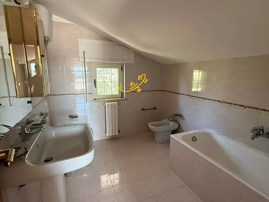 Immagine 33 di Villa in vendita  in SC Pozzo Serralto 115A a Putignano