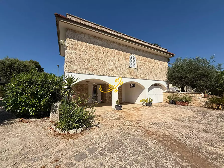 Immagine 4 di Villa in vendita  in Laureto a Fasano