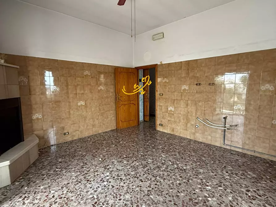 Immagine 12 di Appartamento in vendita  in STRADA COMUNALE LAMIONI a Castellana Grotte